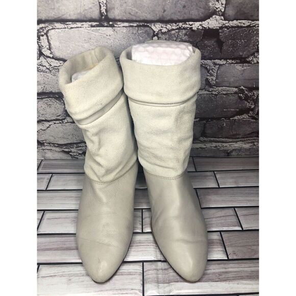 tarantino’s Ivory Suede Leather Ankle Heel Boots Women Sz 7M US/38EU - Picture 4 of 16